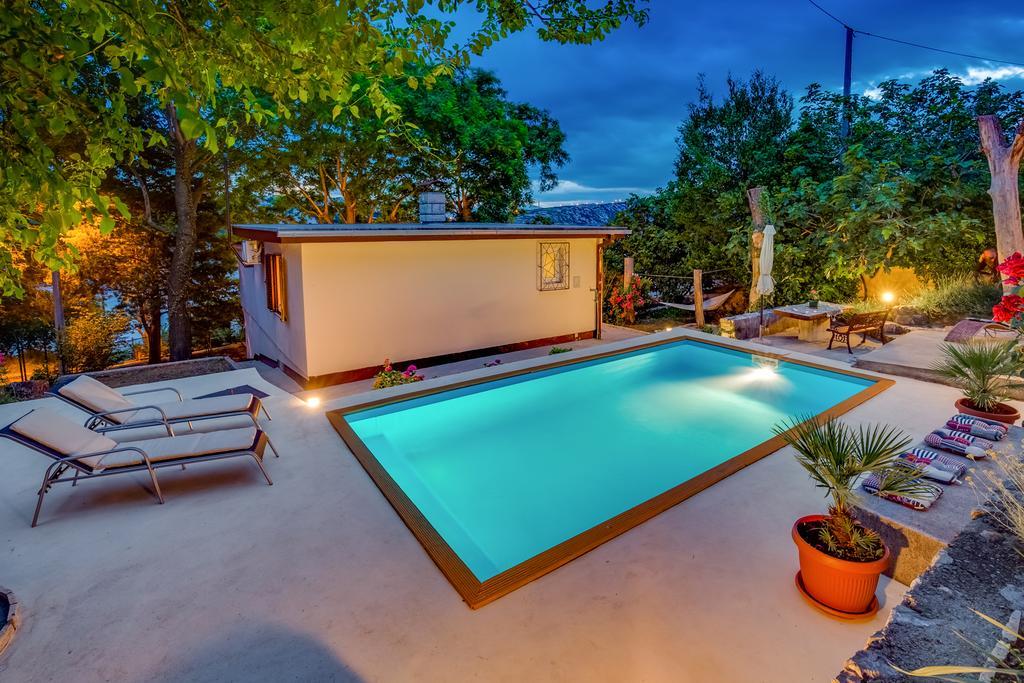 Holiday Home Zita คราลเยวีจา ภายนอก รูปภาพ