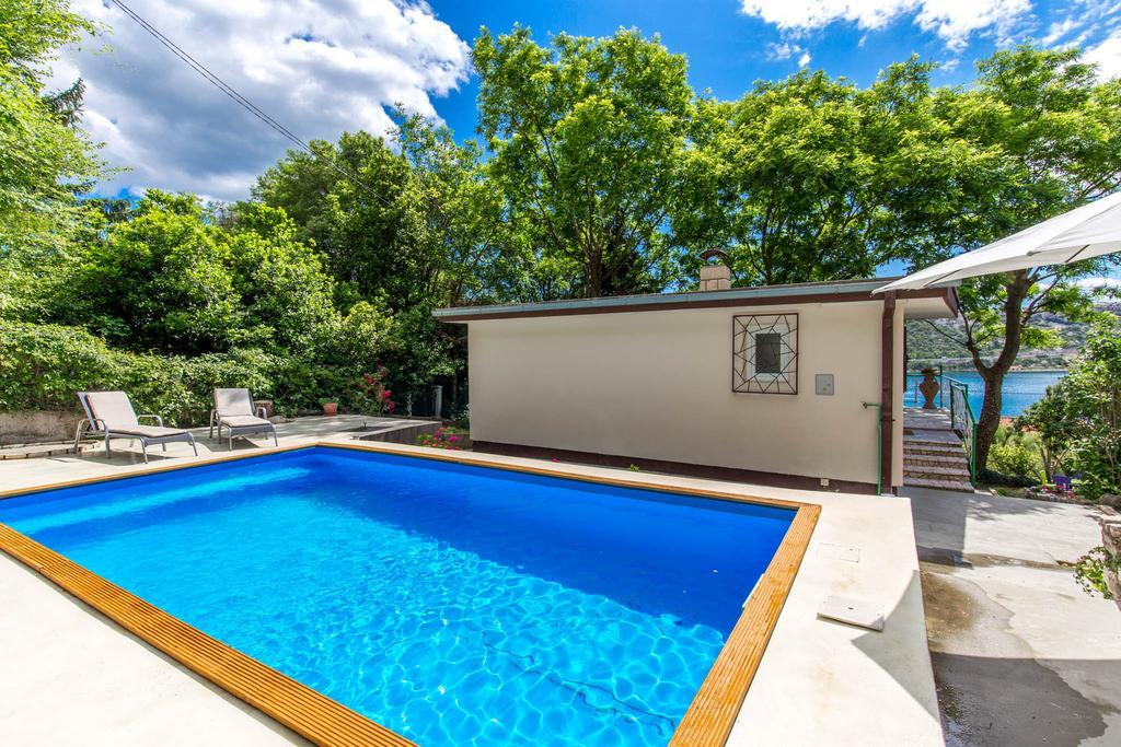 Holiday Home Zita คราลเยวีจา ภายนอก รูปภาพ