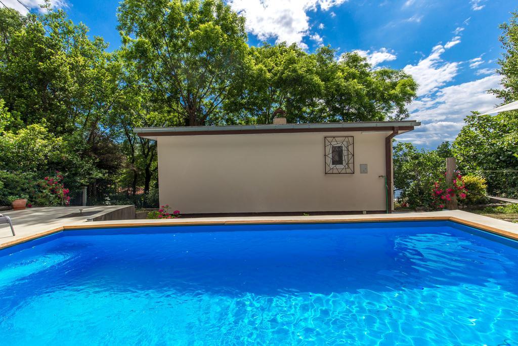 Holiday Home Zita คราลเยวีจา ภายนอก รูปภาพ