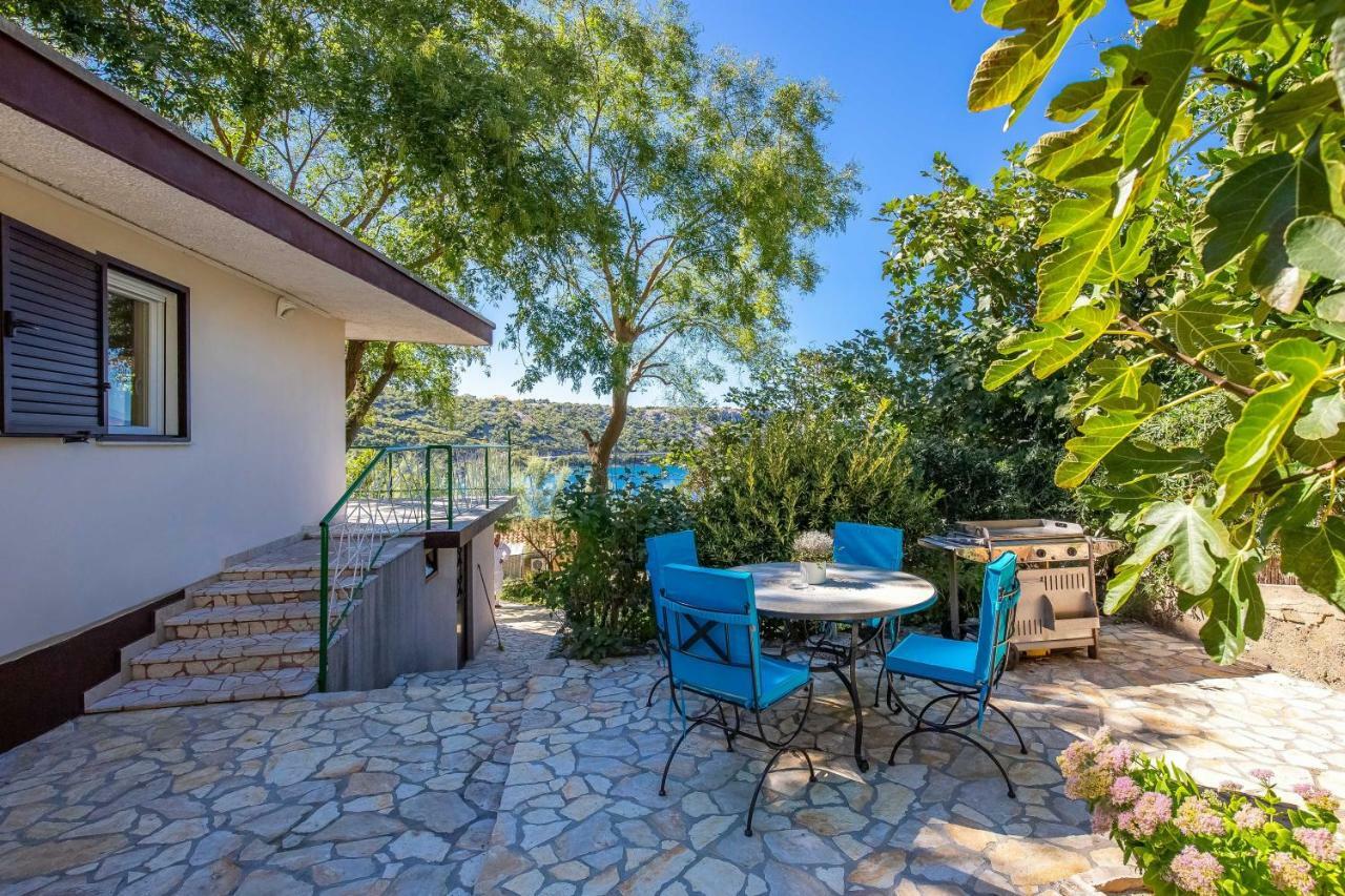 Holiday Home Zita คราลเยวีจา ภายนอก รูปภาพ