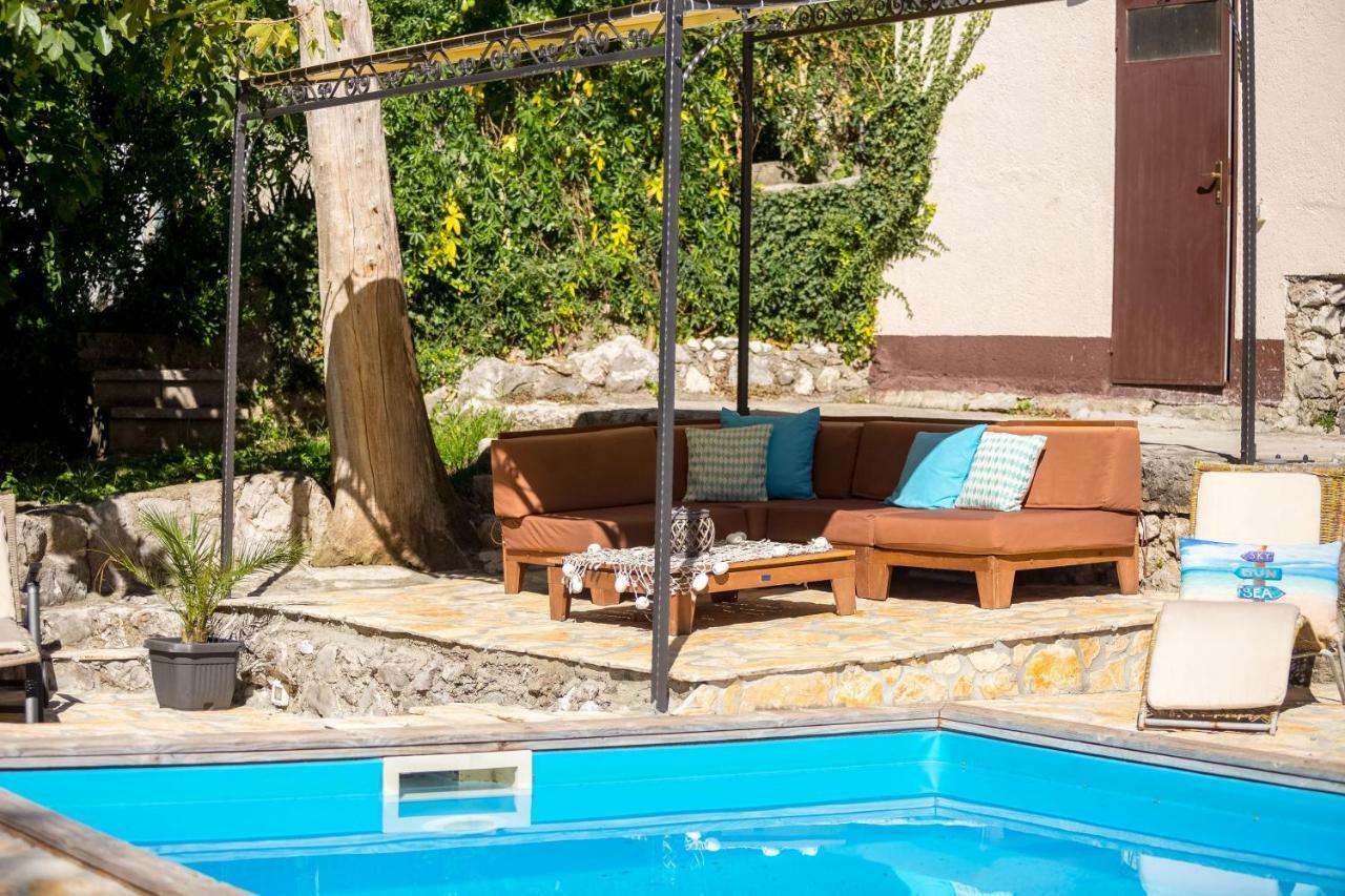 Holiday Home Zita คราลเยวีจา ภายนอก รูปภาพ
