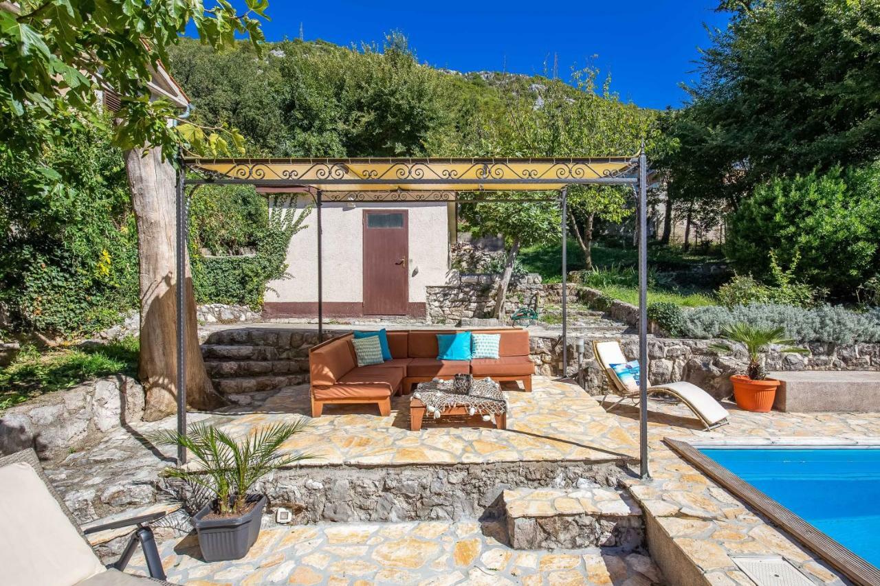 Holiday Home Zita คราลเยวีจา ภายนอก รูปภาพ